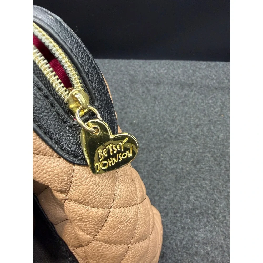 Vintage Betsey Johnson Satchel Quilted Large‎ Bow Tan Black Handbag READ